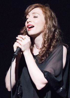  La Symphonie Russe: Un Concert Inoubliable de Regina Spektor